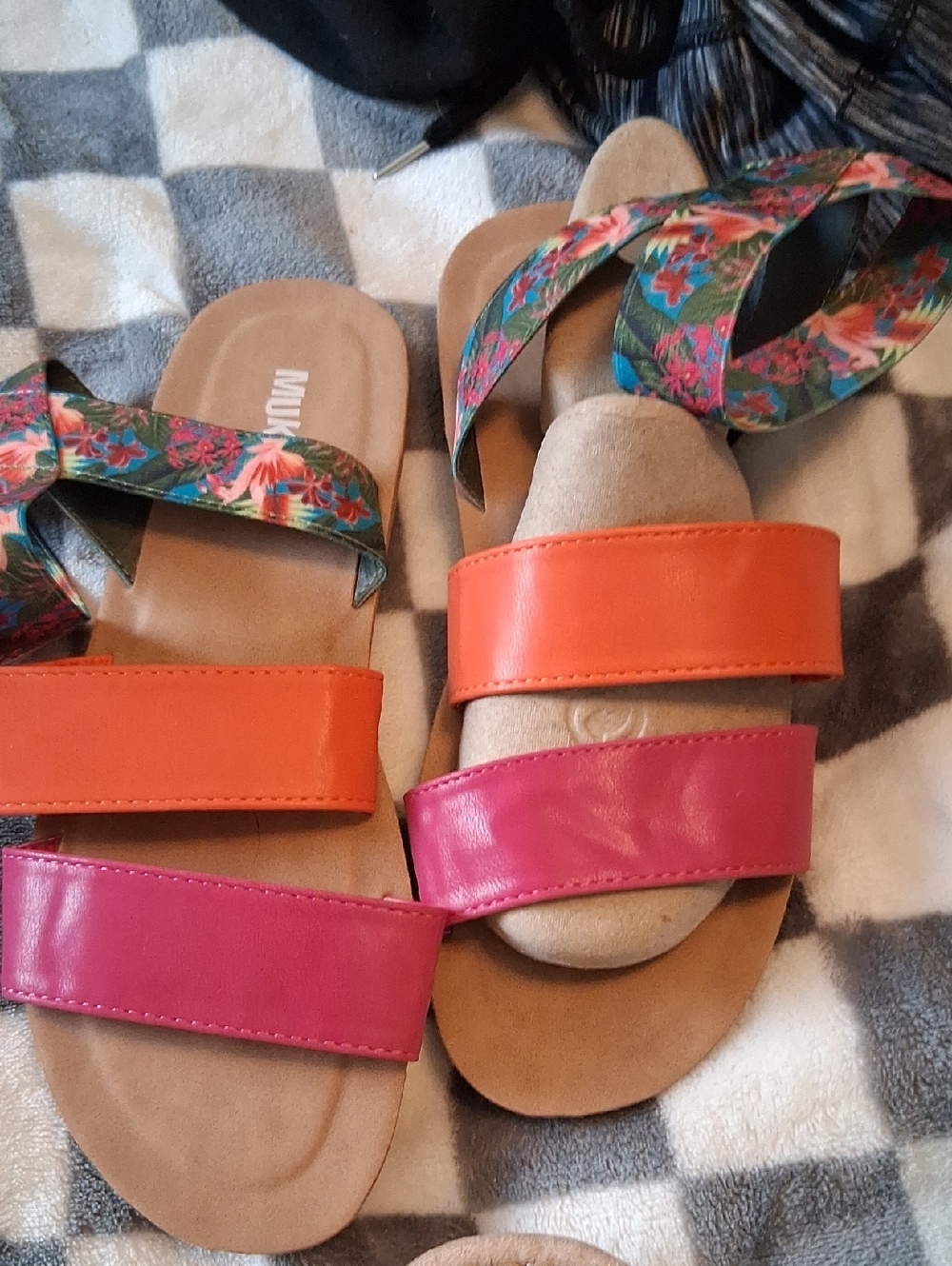 Muk Luks Coral Orange and Hot Pink Floral Strap Slide Sandals